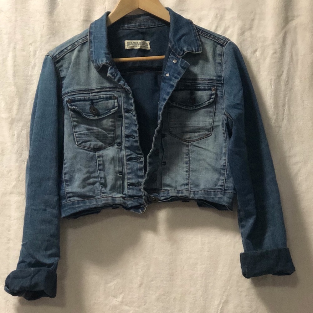 Cropped denim jacket